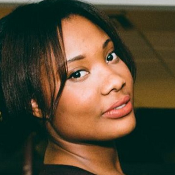 Meet your Posher, Chanelle - Picture 1 of 1